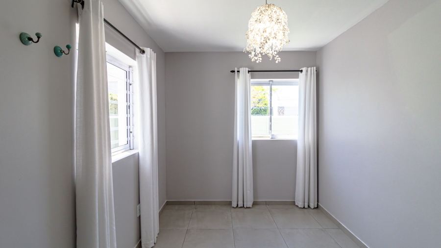 3 Bedroom Property for Sale in Lampiesbaai Western Cape